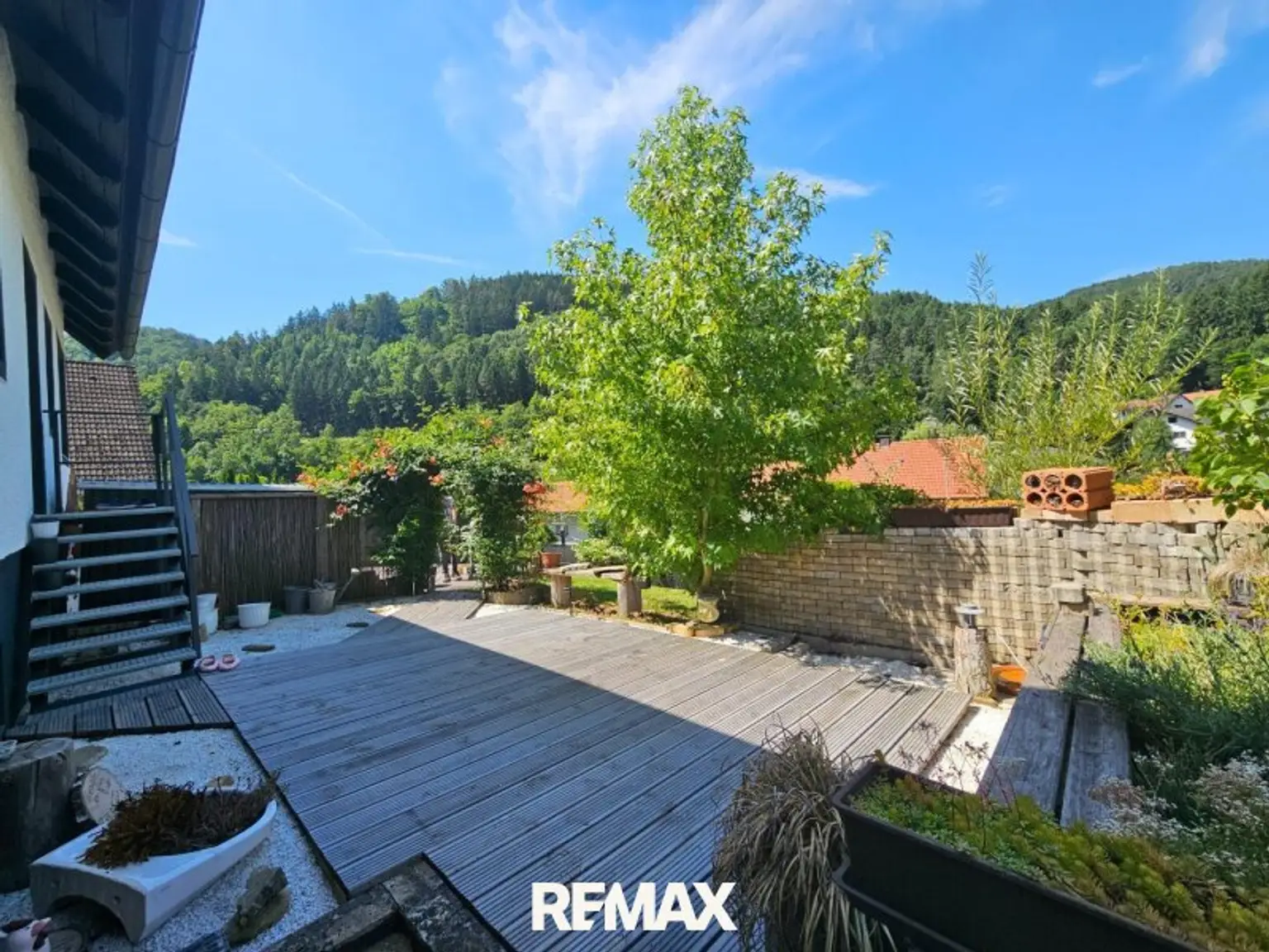 Terrasse vor dem Haus