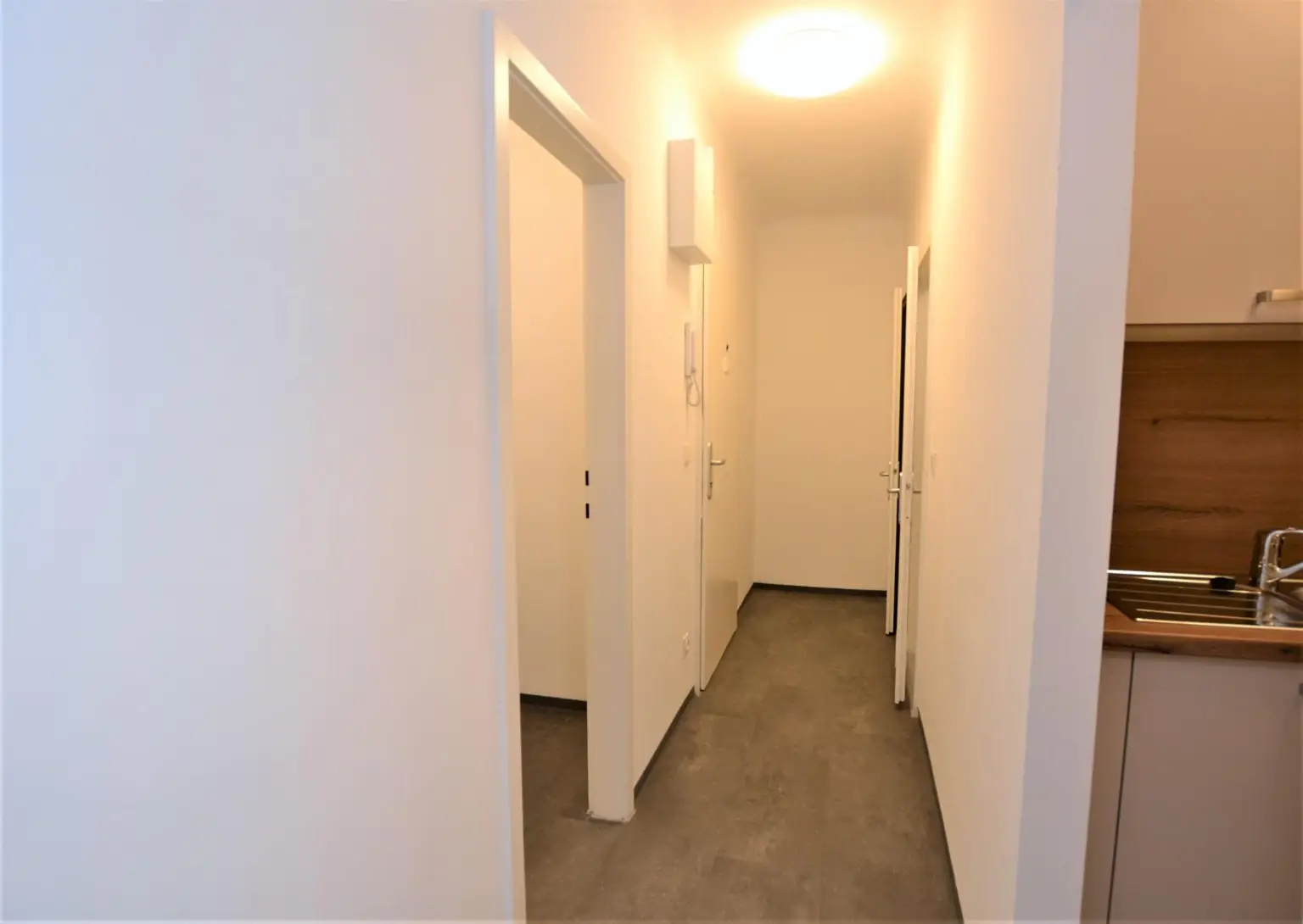 Mitten im Achten! Ideale Single Wohnung mit Top Infrastruktur