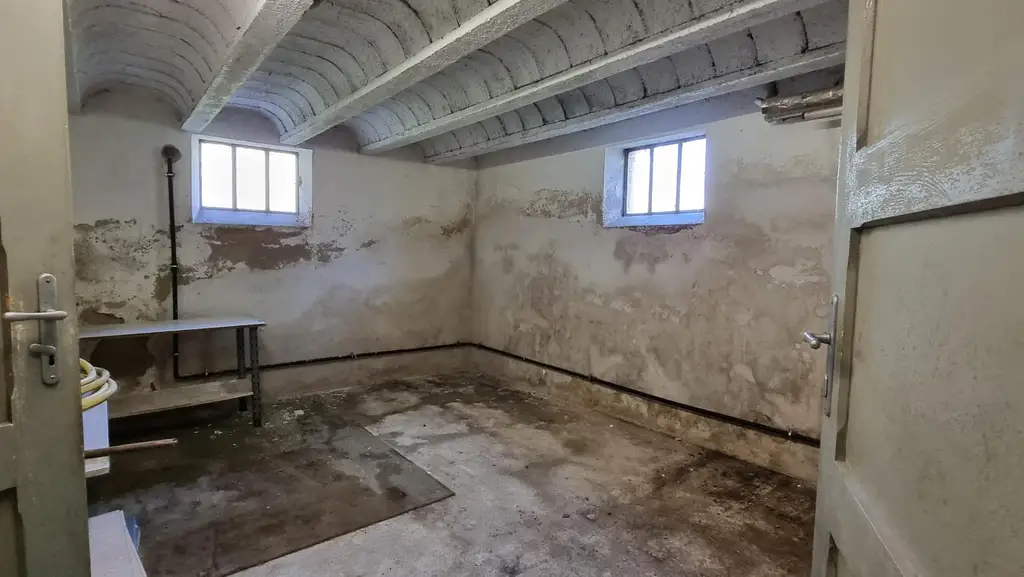 Attraktives Entwicklungsgrundstück mit Bestandshaus – Bauklasse II–III