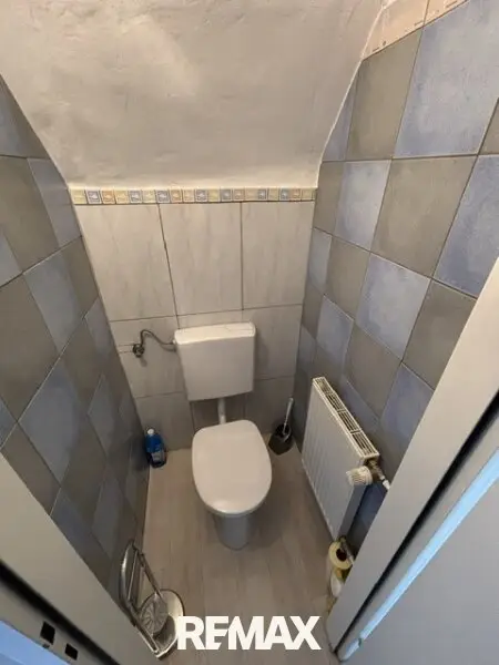 Top sanierter Langstreckhof mit großzügigen Nebengebäuden!