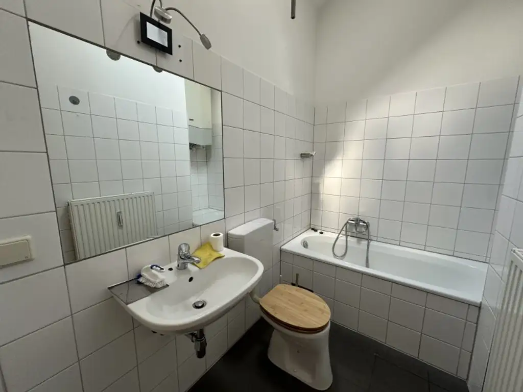 Sandwirtgasse: Loft-Wohnung ab sofort frei!