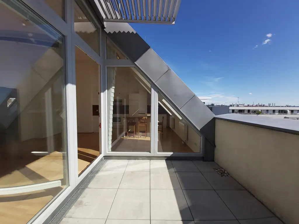 Moderne Maisonette mit 3 Zimmern und Dachterrasse nächst Enkplatz!