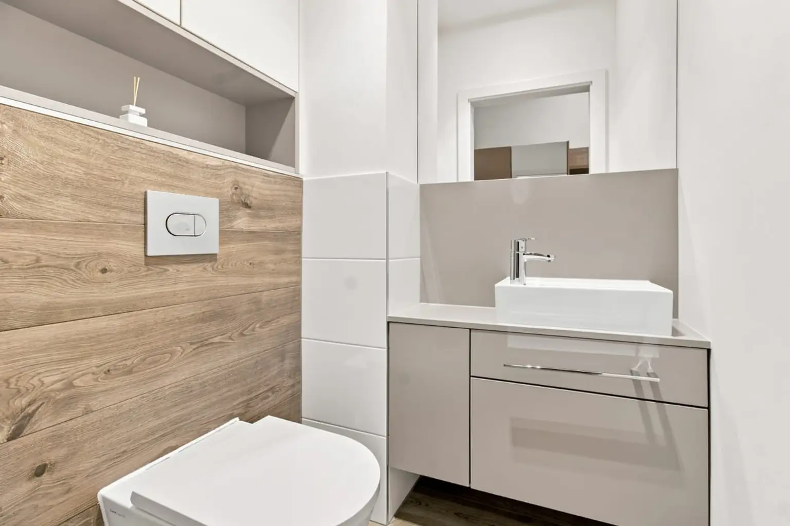 rr | Exklusive DG WOHNUNG ++ mit DACHTERRASSE und WIENBLICK | Prima Service Immobilien
