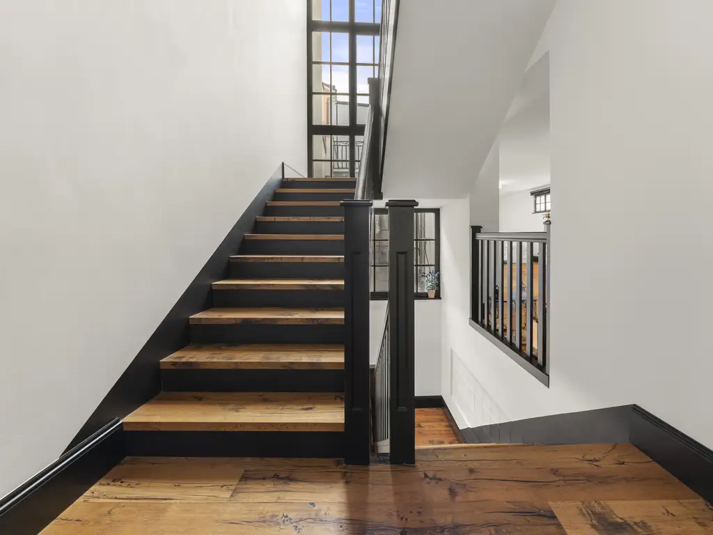 Stadtvilla an einer der exklusivsten Adressen der Gartenstadt Tulln