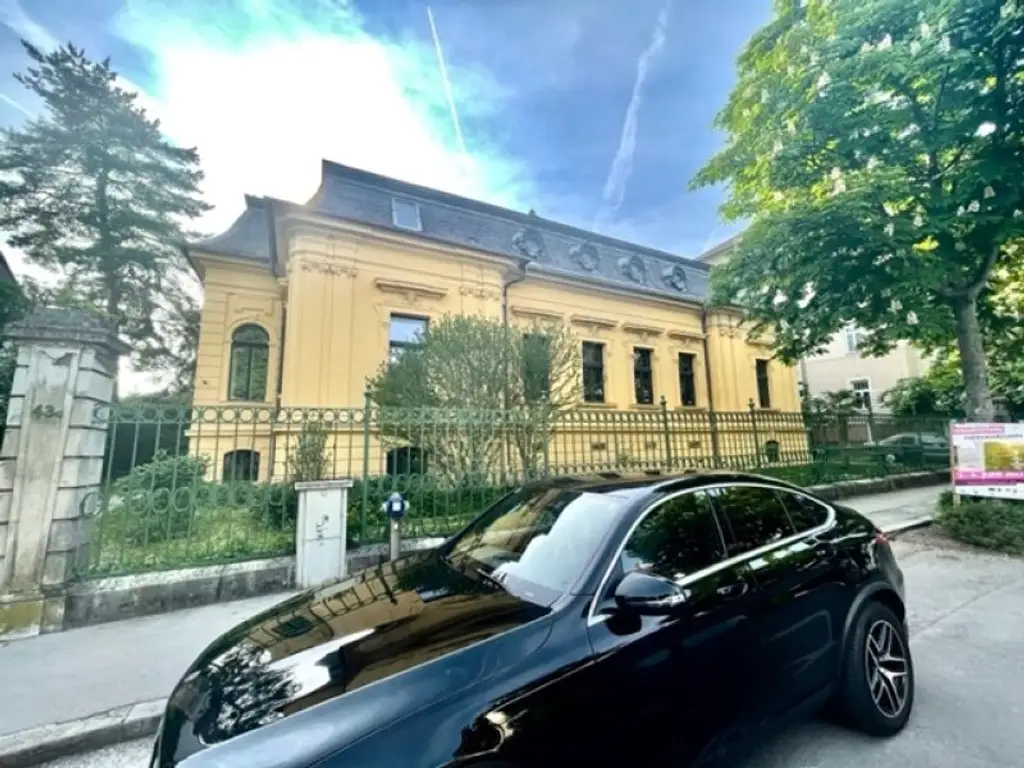 Majestätische VILLA mit 2 separaten WOHNEINHEITEN, Zusatz-Gebäude-ANLEGERWOHNUNG und herrlichen GARTEN-Grünruhe-OASE - absolutes Unikat - BADEN!