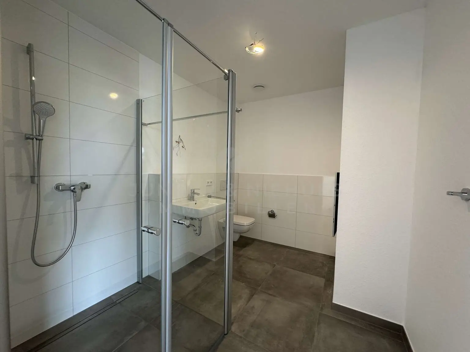 Bad mit Dusche