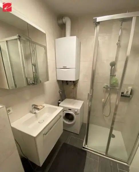 Der perfekte Start zu zweit: Moderne Wohnung mit Loggia & Top-Lage