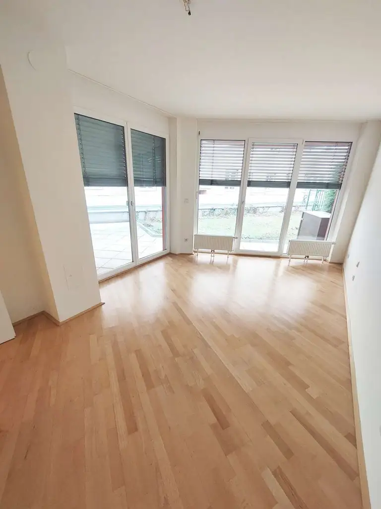 2-Zimmer-Neubauwohnung mit Garten und Terrasse in Ruhelage 
- mitten im 9. Bezirk!