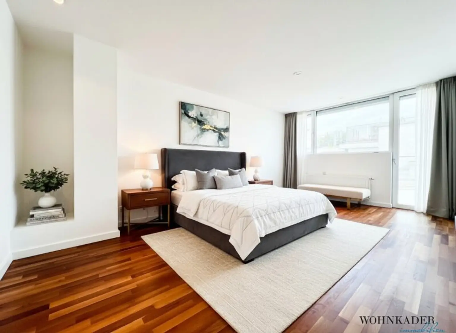 Exklusive 130 m² Dachgeschosswohnung mit Terrasse, Dachterrasse und atemberaubendem Blick auf den Stephansdom