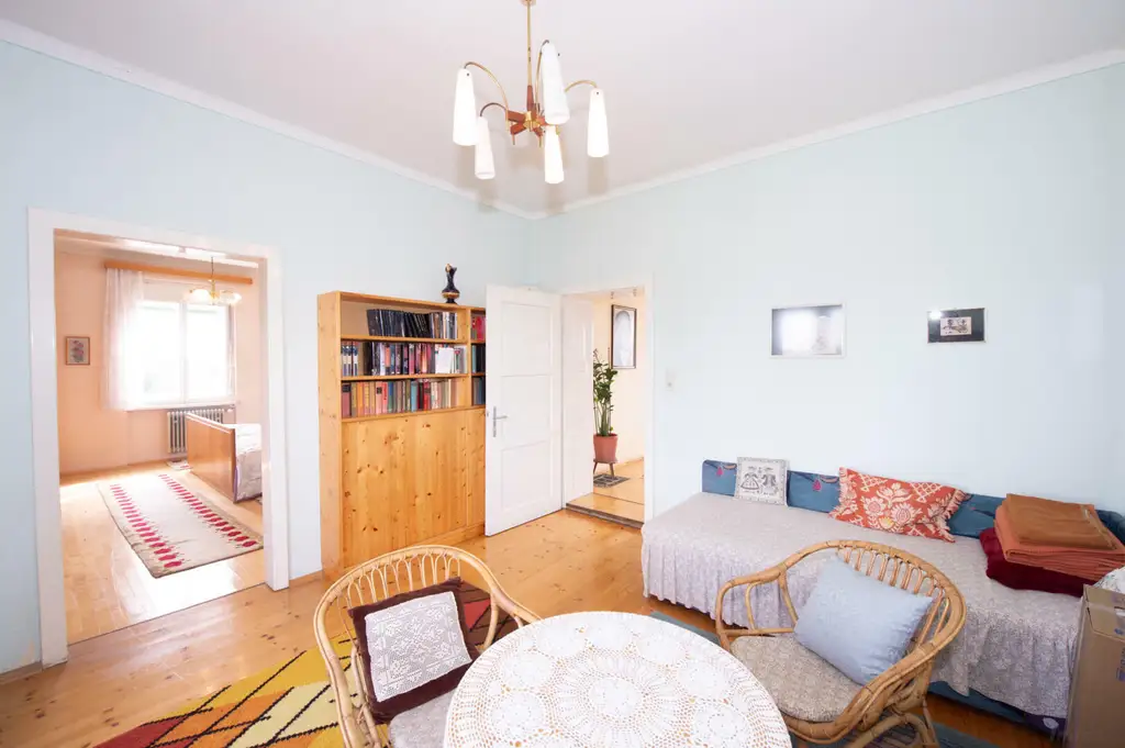 Ein Anwesen voller Möglichkeiten – großzügiges Haus mit Traumgrundstück