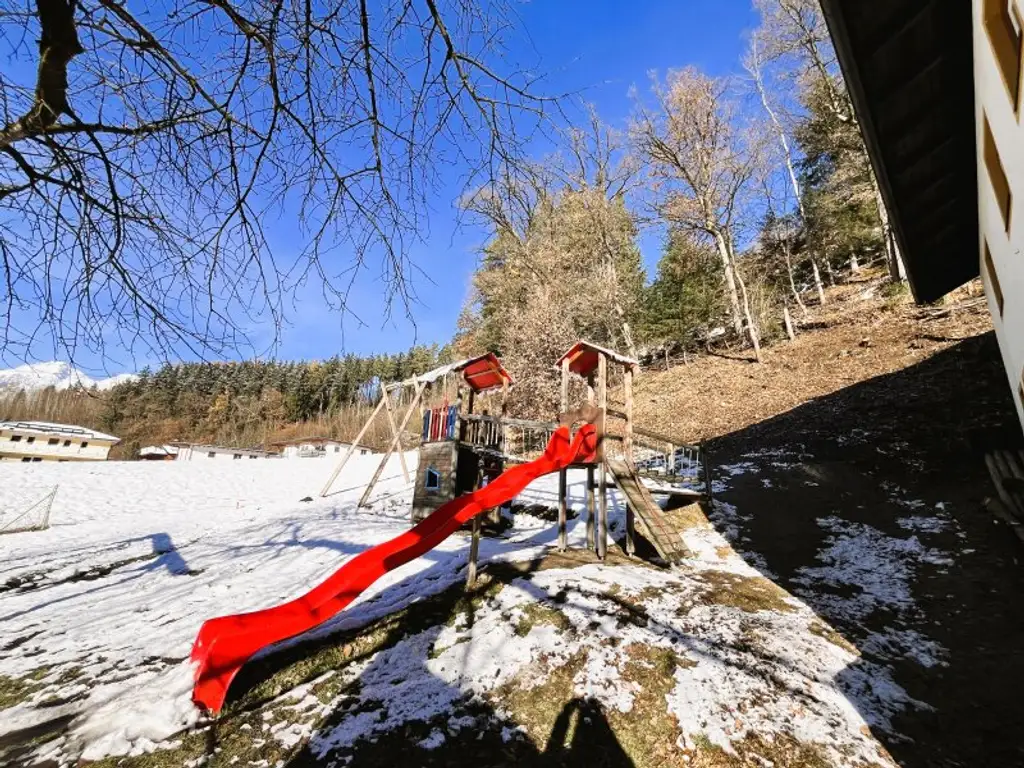 NAHE INNSBRUCK : Sonniges Baugrundstück mit ca. 430m² im GRÜNEN - PERFEKT für die ganze FAMILIE!