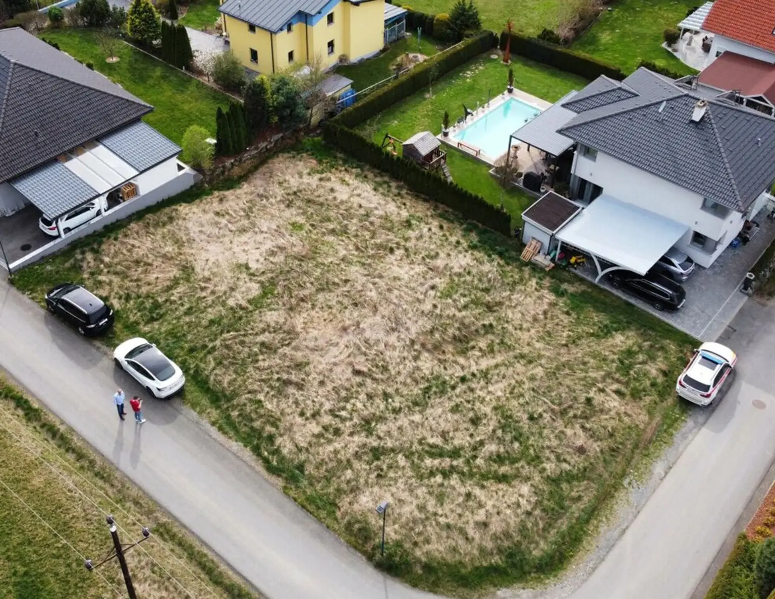 Sonniges Baugrundstück in moderner Siedlung mit Blick auf die Berge in +++ St. Marein +++