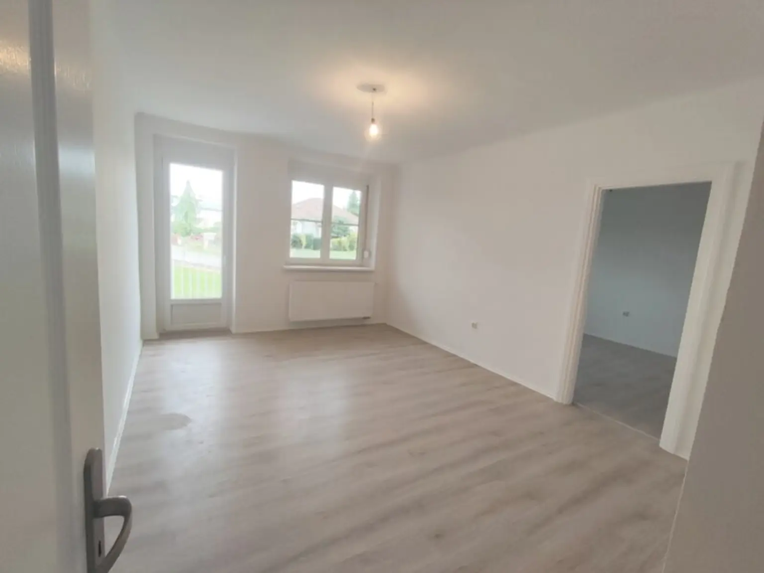 Frisch renovierte Eigentumswohnung mit 2 Balkonen in Siegendorf – Ihr neues Zuhause!