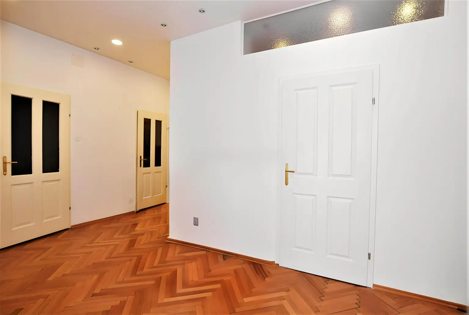 Helle & großzügige 3 Zimmer Wohnung nahe Schloss Schönbrunn