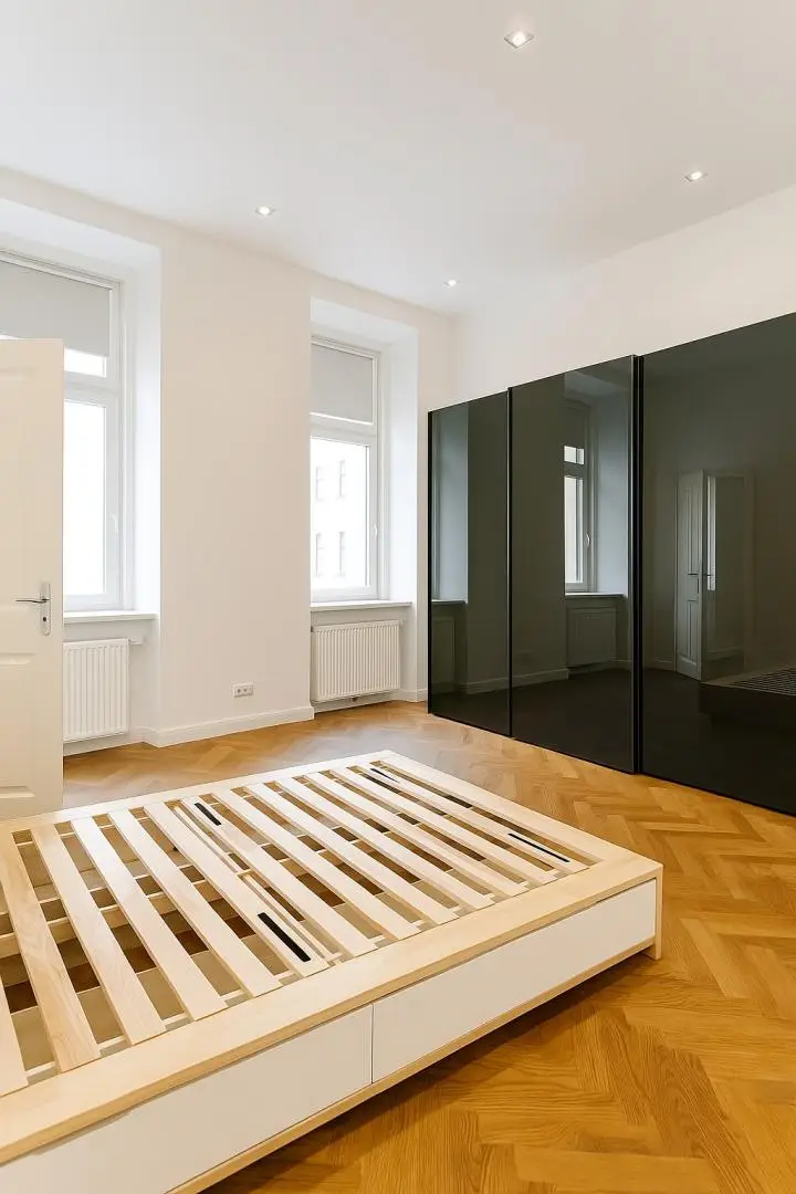 Stilvolle Altbauwohnung mit Balkon in begehrter Lage des 18. Bezirks – unbefristete Miete