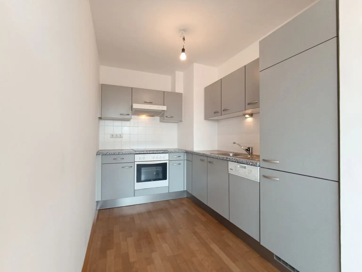 Helle, super geschnittene 2-Zimmer-Wohnung im 4.Bezirk!