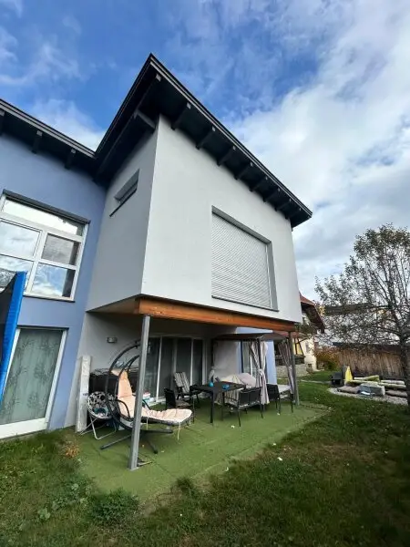 Feldkirchen Stadt - BJ 2018  ein Familien Haus 170 m² mit Garten und Carport mit 590 m² Grund– nähe medQuartier-Ärztehaus, HAK & BH Feldkirchen