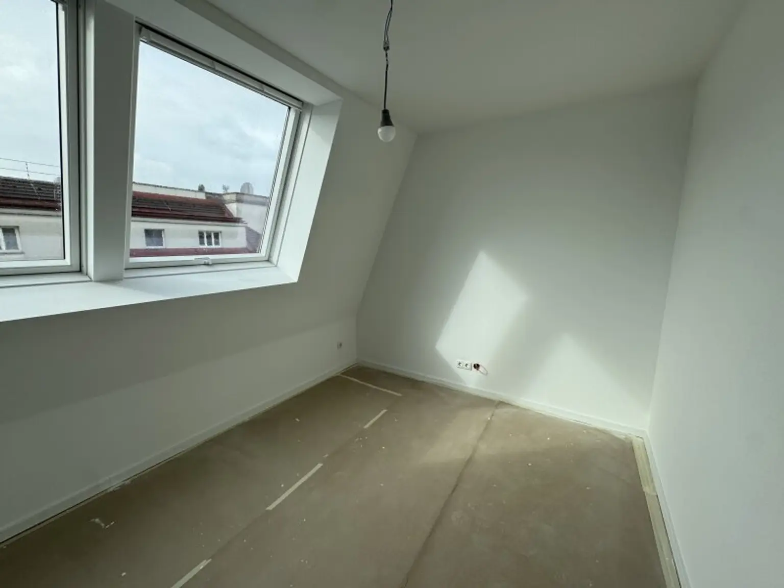 Über den Dächern Wiens – Traumhafte Maisonette in Toplage!