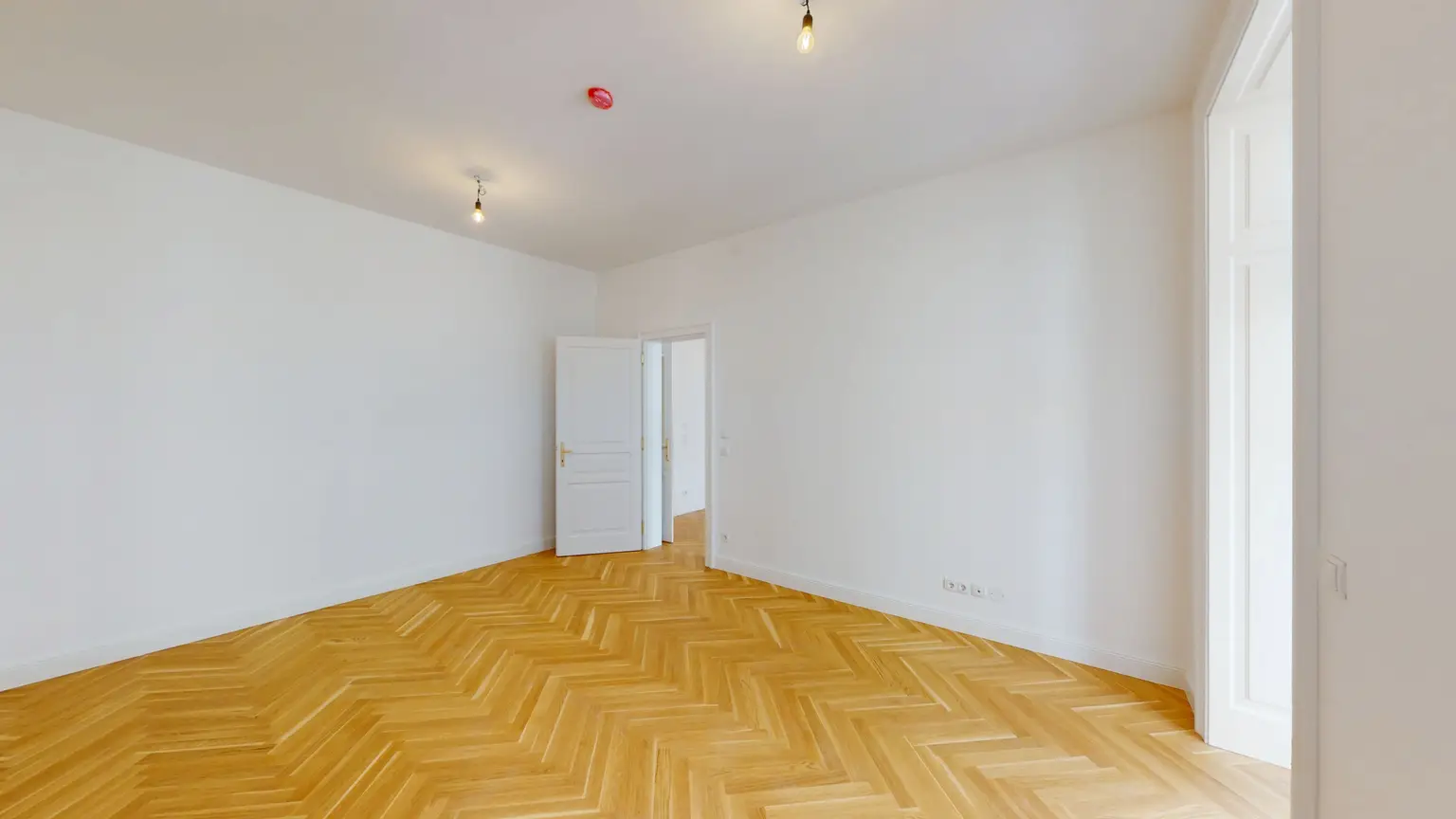 Helle 3-Zimmer-Familienwohnung mit Balkon im 1. Stock