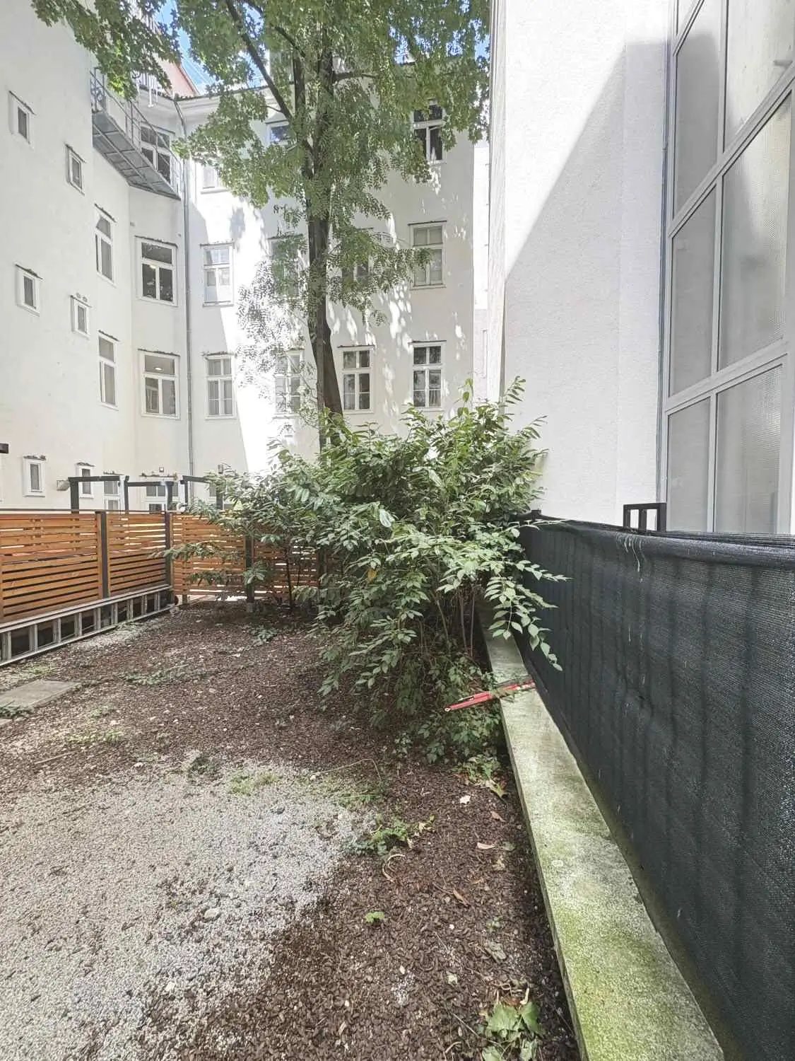 Gemütliche 2 Zimmer Wohnung mit Eigengarten
Nähe Altes AKH