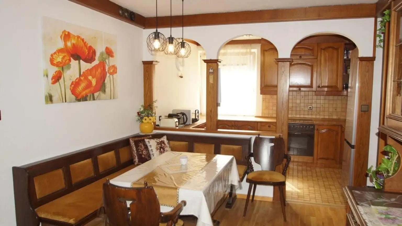 2 Esszimmer mit Wohnküche 1100