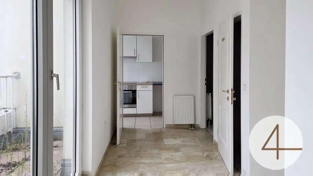 Gesamtes Dachgeschoß steht zum Verkauf