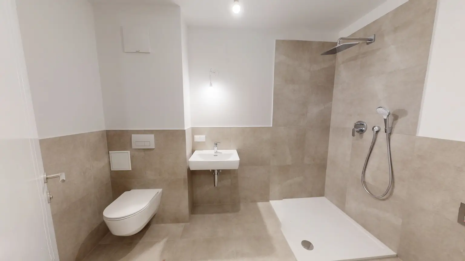 Helle Wohnung mit Balkon und Lebensqualität