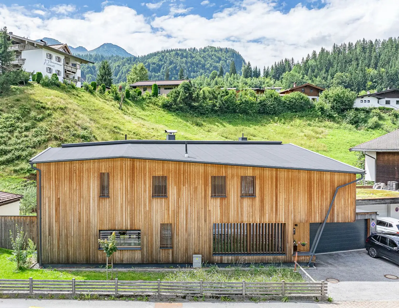 Modernes Haus & historisches Bauernhaus mit Freizeitwohnsitz