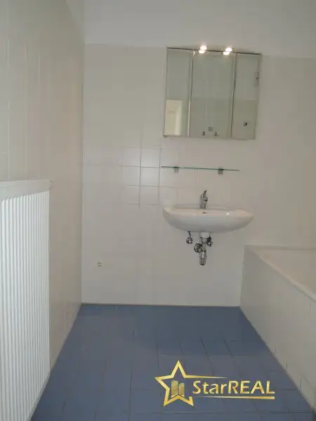 20. STOCK! TOP-WOHNUNG IM DELUGAN MEISSL TOWER. GARAGENPLATZ VORHANDEN. Sauna und Fitnessraum im Haus.