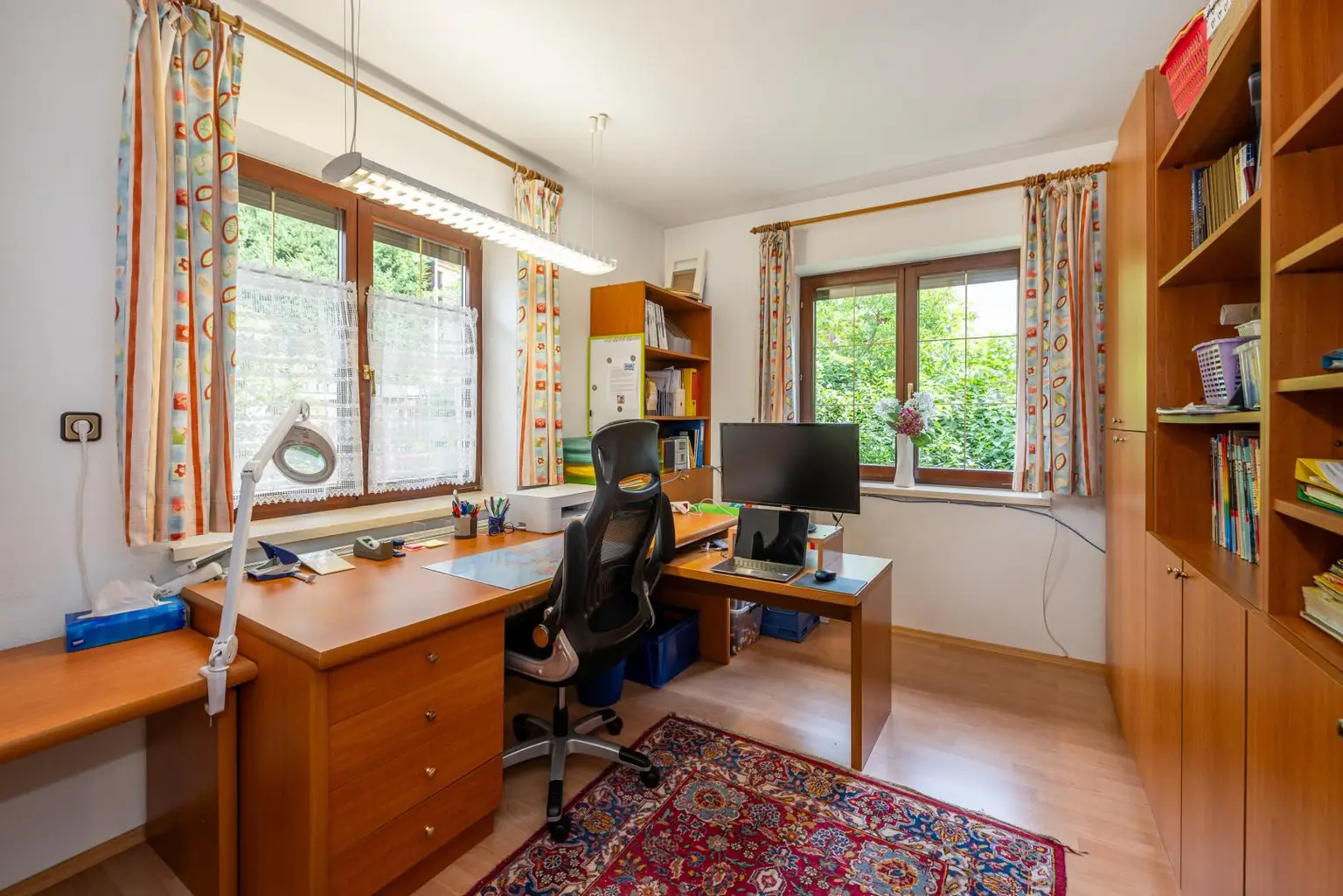 Büro 2 im EG