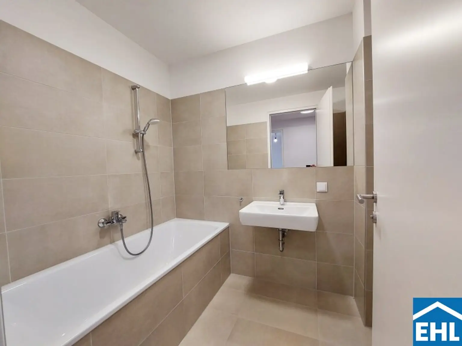 Schöne 2-Zimmer-Wohnung mit Balkon in Ottakring!