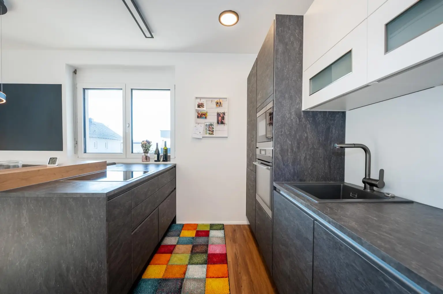 3-Zimmer-Dachterrassentraum inklusive 2 Carports