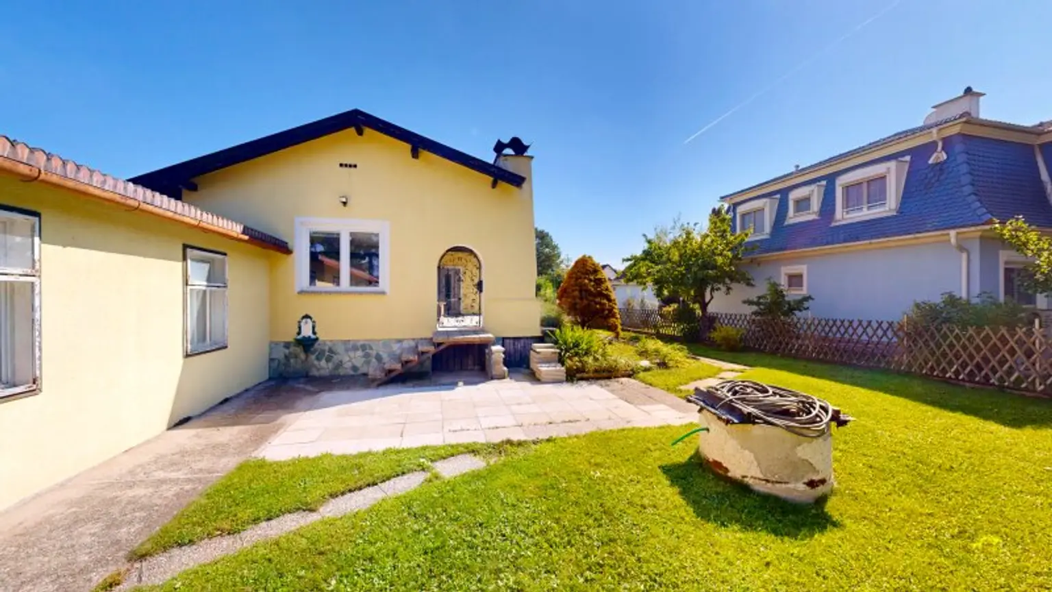 Hinreißender Bungalow mit großem Garten und Entwicklungspotential | 3 Zimmer | Terrasse