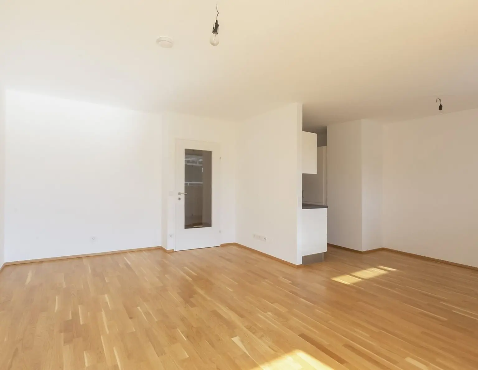 Kornhäuselgasse | Maisonette Wohnung mit Loggia und Einbauküche