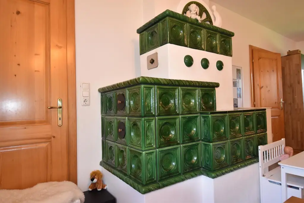 Großzügiges Wohnhaus mit zwei Wohneinheiten