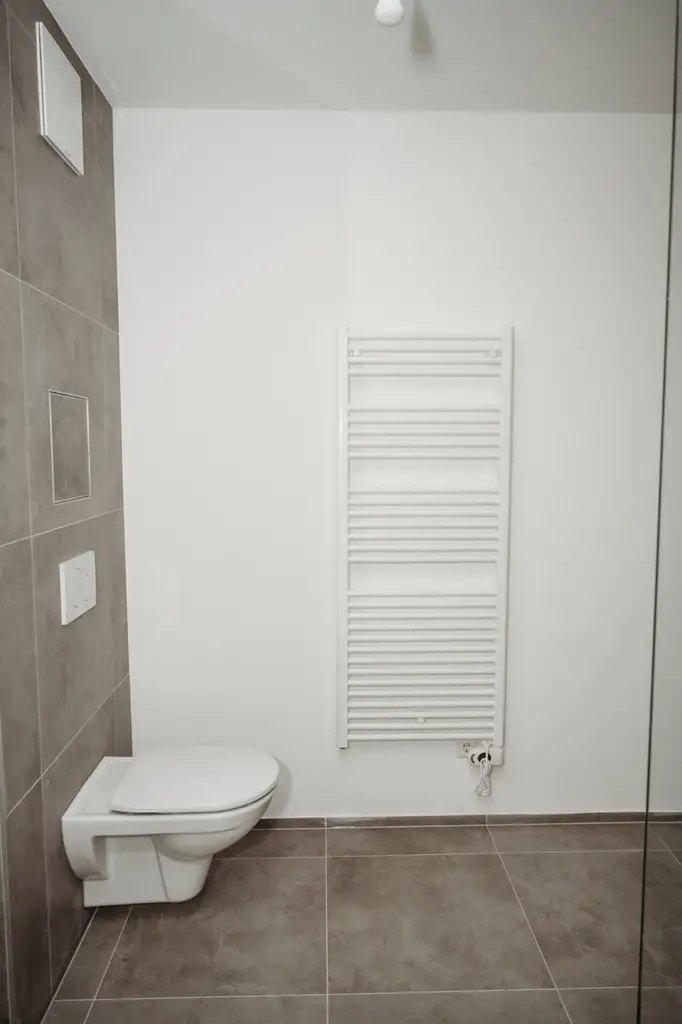 Moderne 2-Zimmer-Erdgeschoßwohnung mit Terrasse und Garten – Wohnen an der Alten Donau