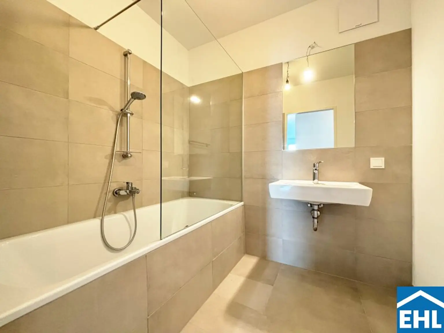 Badezimmer 2