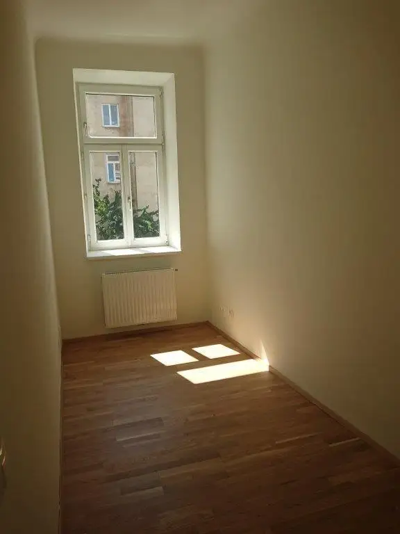 Provisionsfrei | 2,5 Zimmer | 77 m² | Ideal als Studenten WG | 3. Stock ohne Lift | 1050 Wien