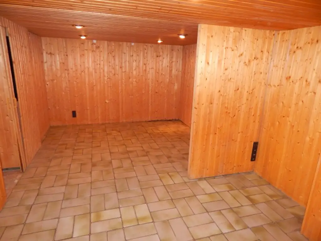 "Gelegenheit" Reihenhaus mit Garten zum Selbersanieren