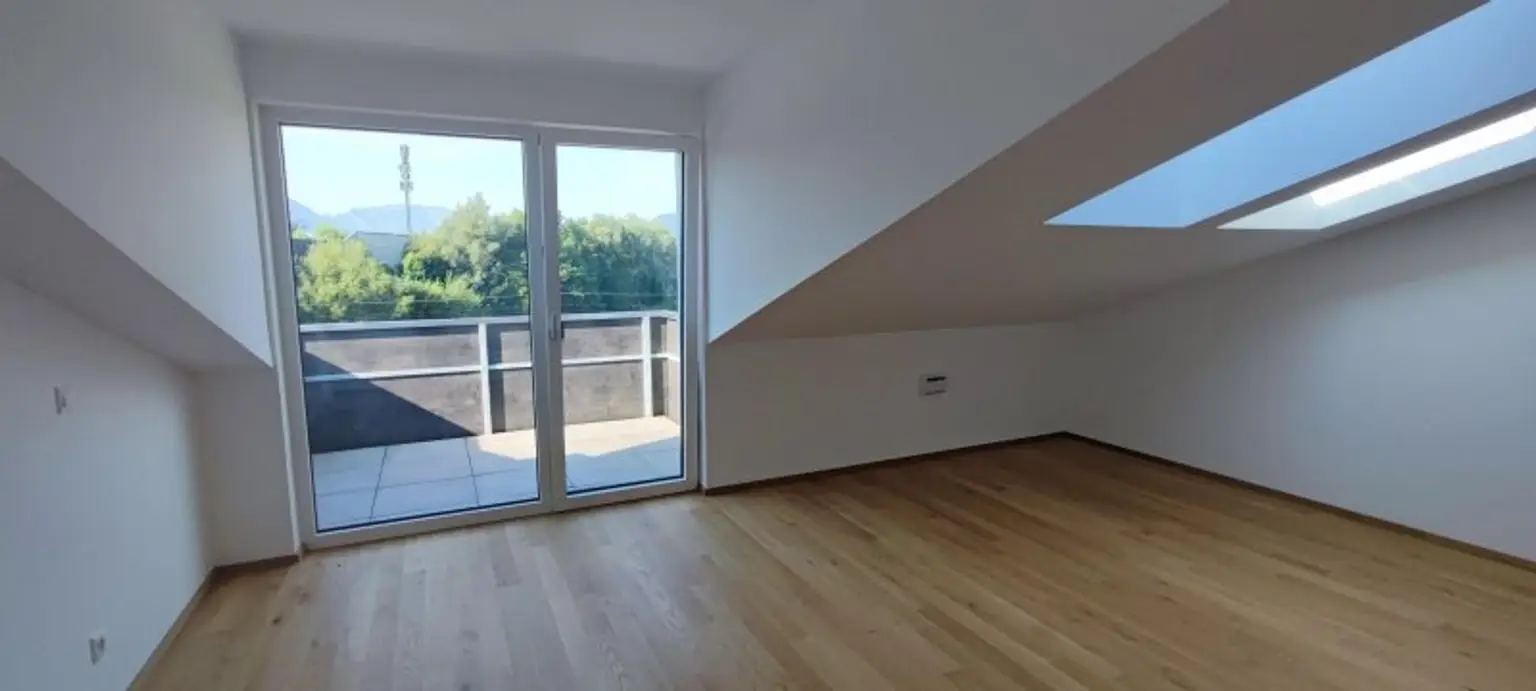 "Alles was ich brauche" - moderne 2-Zimmer-DG-Wohnung am Stadtrand von Salzburg