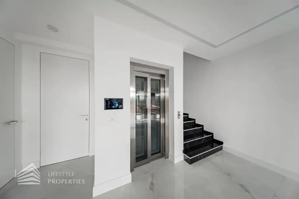 Grandiose Luxusvilla mit Pool - Ihr Rückzugsort Nähe Wienerberg