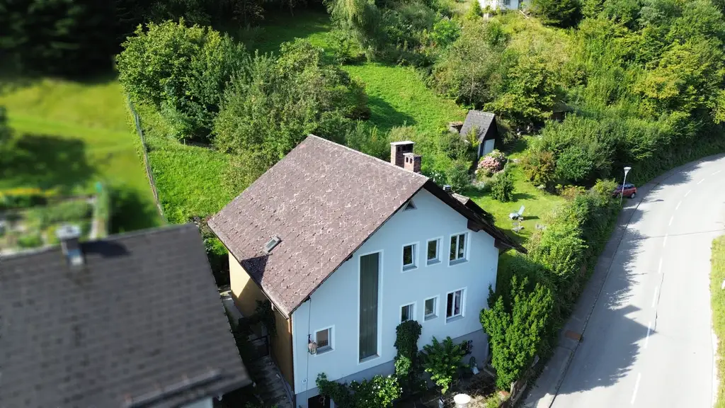 Wohnhaus mit großem Grundstück – für Selbstversorger & autarkes Leben