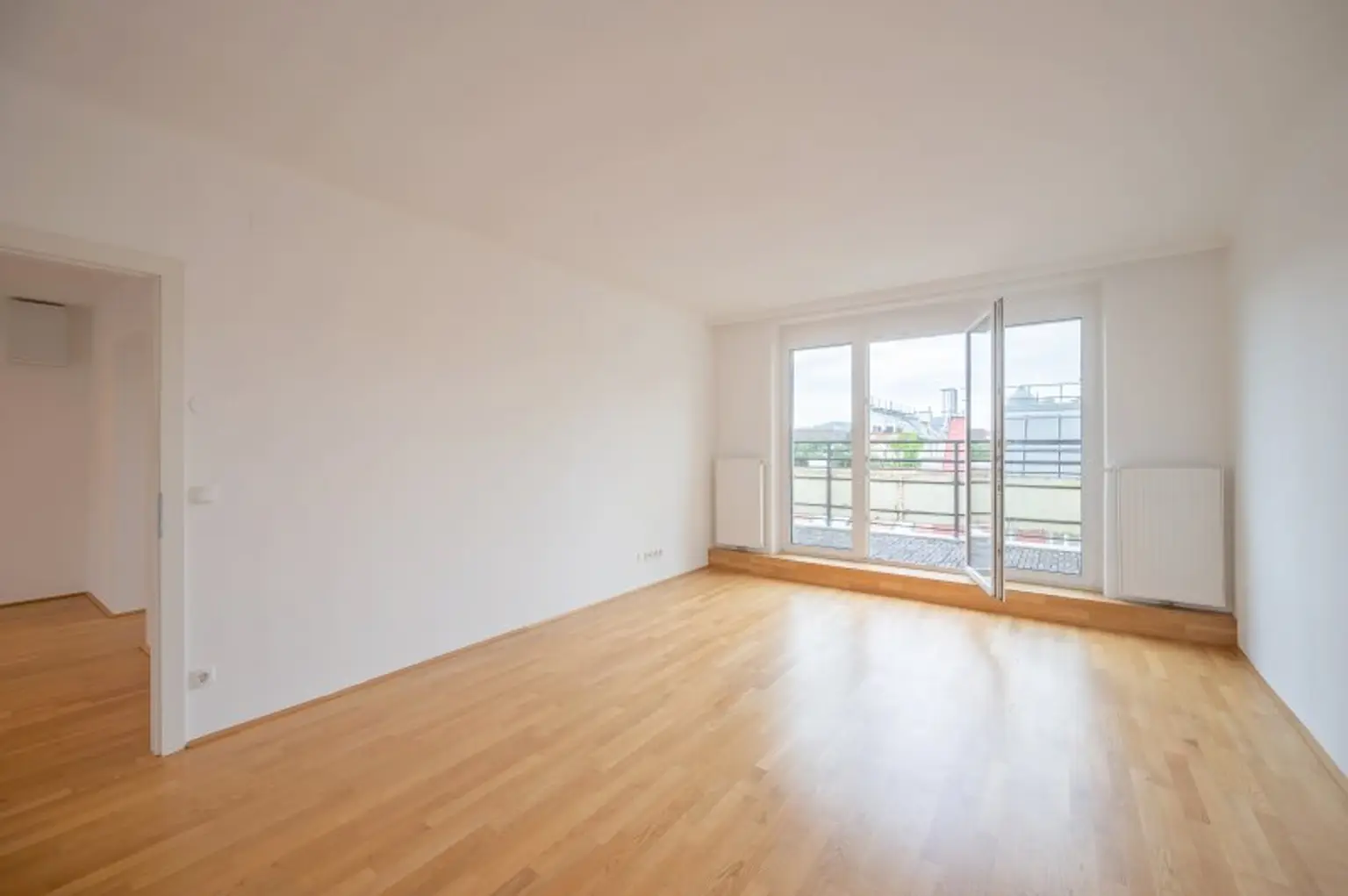 +++ NEU +++ helle 3-ZIMMER TRAUMWOHNUNG MIT 2 TERRASSEN, optimale Aufteilung, letzter Stock, Küche separat. Tolle Lage! ++++