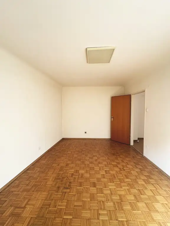 Schlafzimmer II