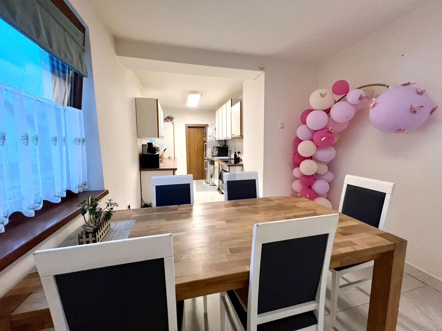 FAMILIENHIT MIT GARTEN ZUM VERLIEBEN UND VERÄNDERN