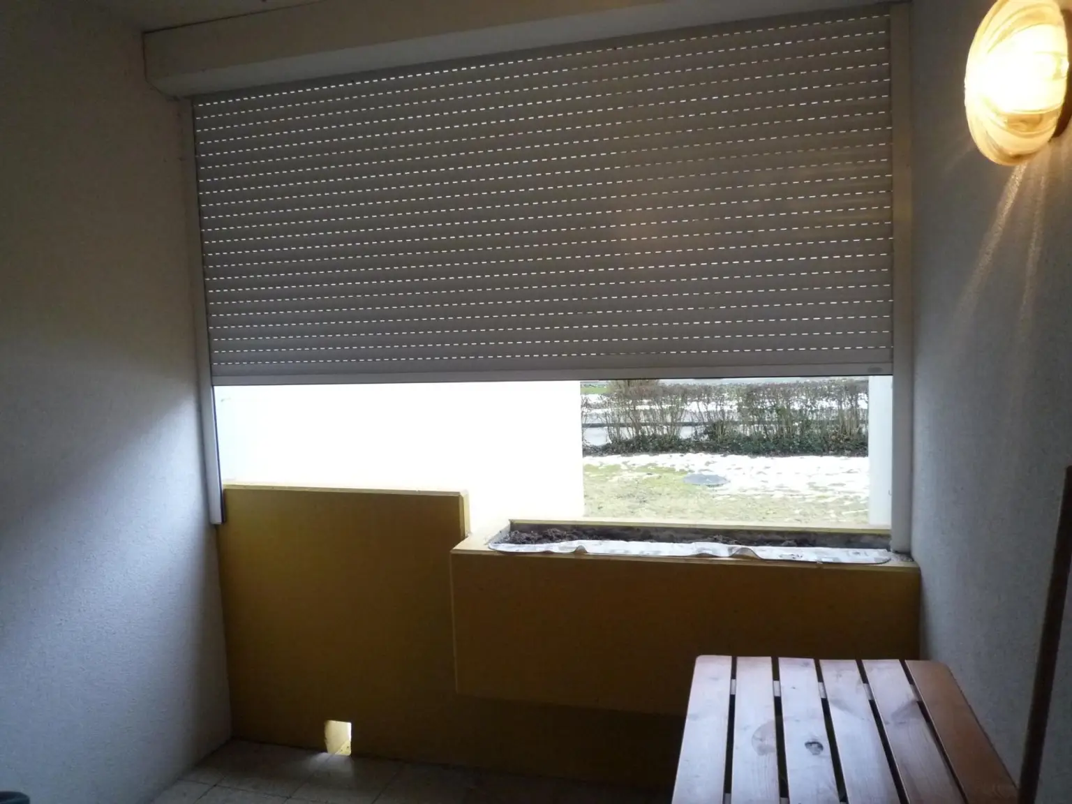 Loggia mit Rolladen 5 qm