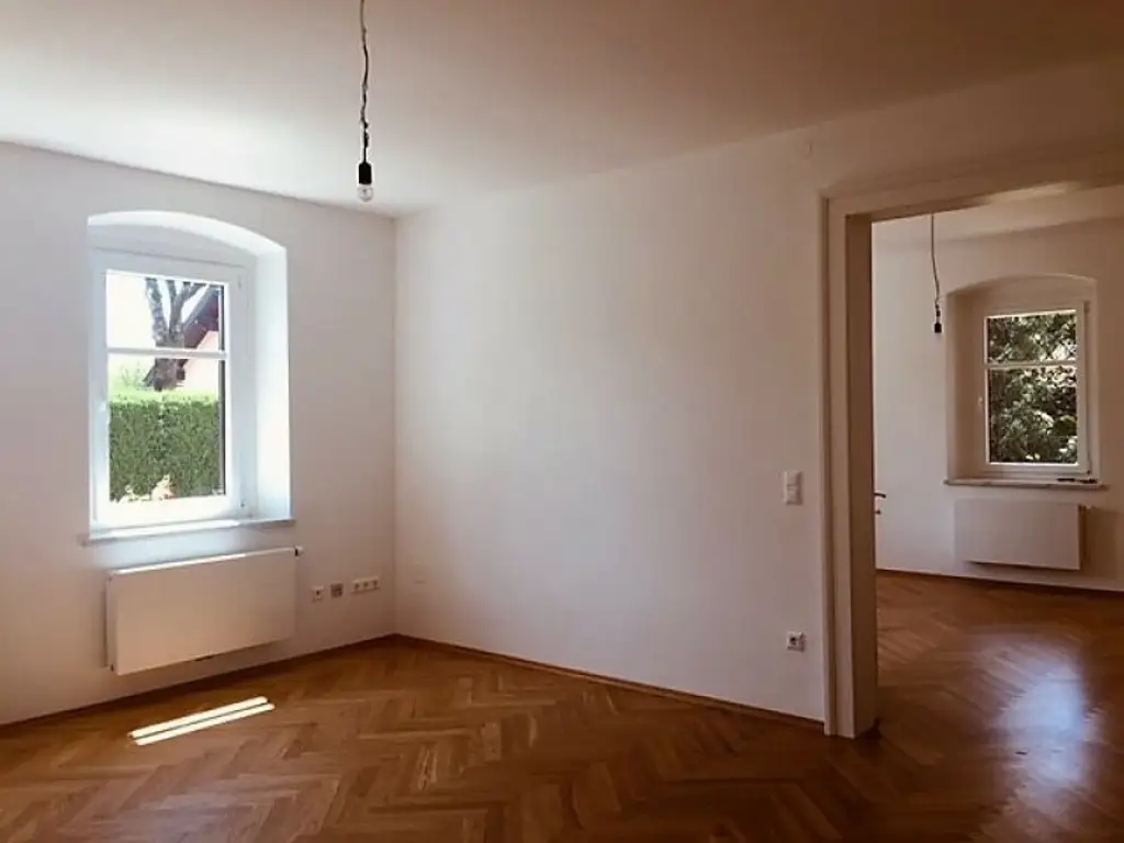 Traumwohnung in historischer Villa!