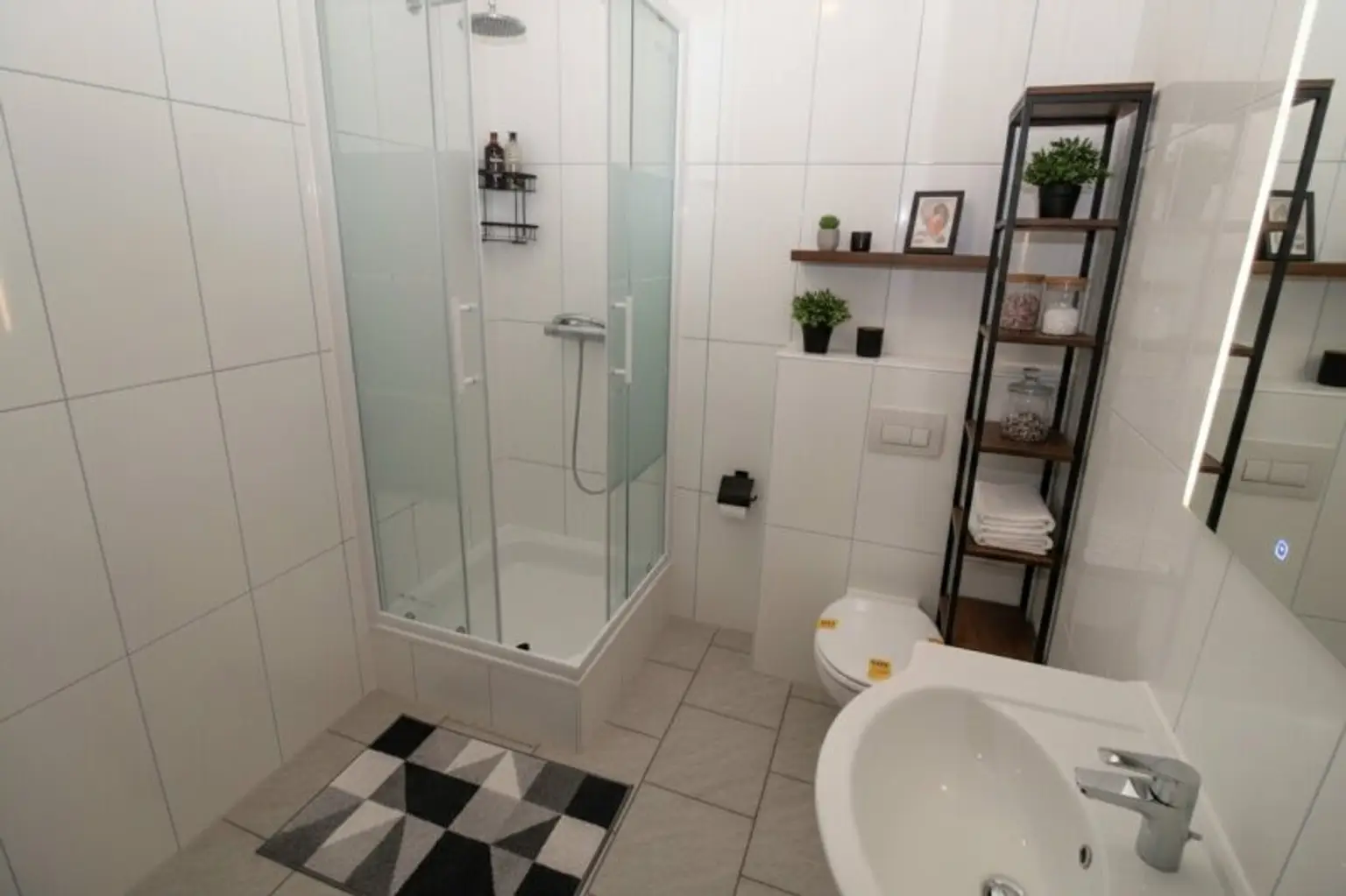 Badezimmer: KI generierte Einrichtung