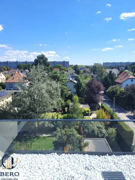 4 Zimmer-Penthouse mit 5 großen Terrassen in familienfreundlicher & naturnaher Umgebung