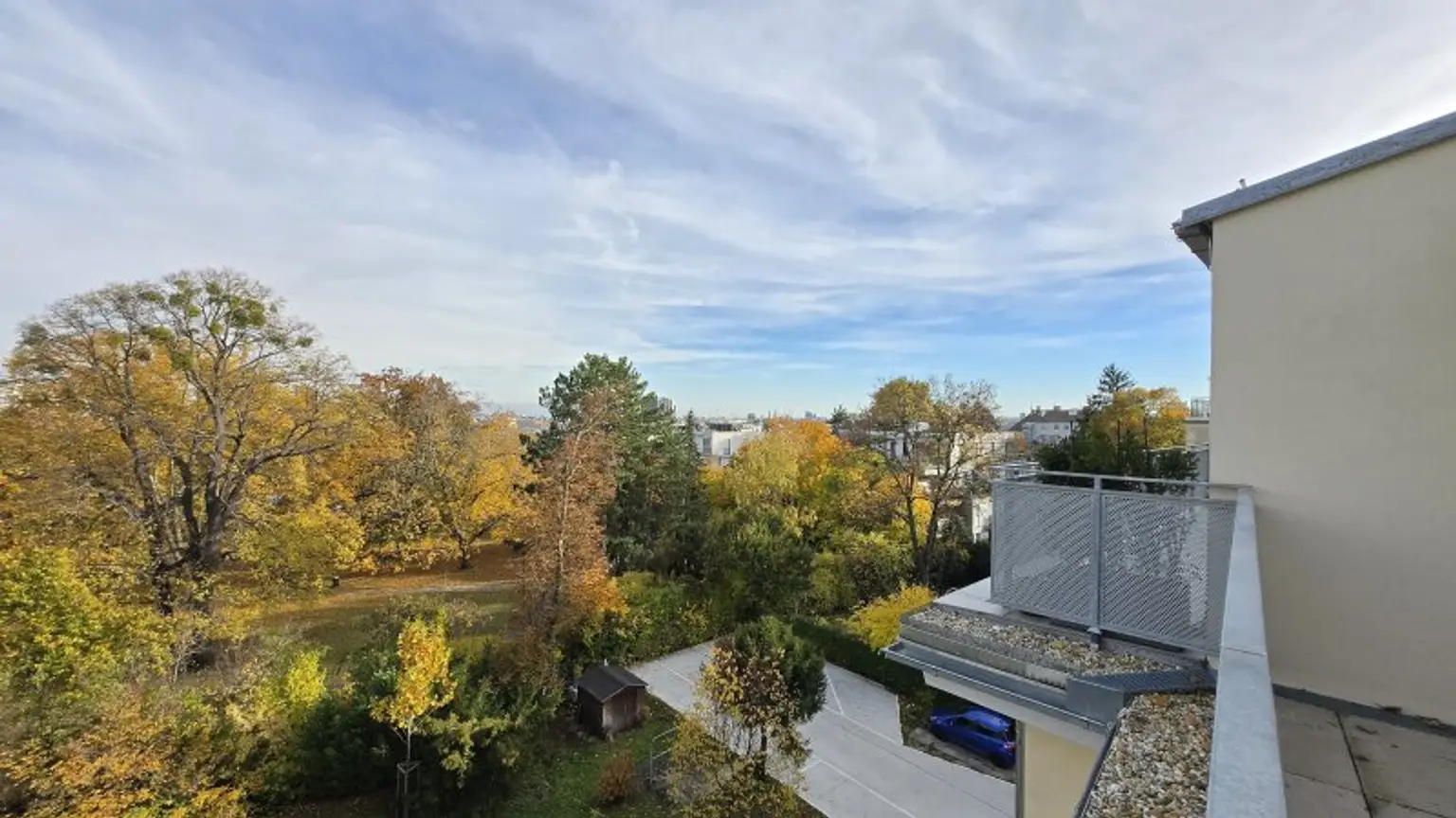 Traumhafter Grün-/Fernblick: 1-Zimmer-Wohnung mit Balkon - 4.Liftstock
